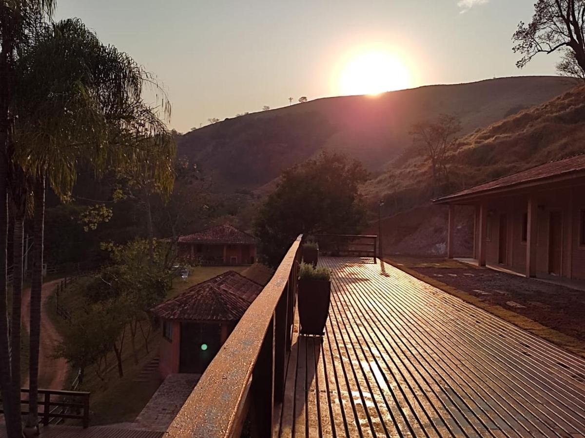 Pousada Estancia Shangri-La Cunha Dış mekan fotoğraf